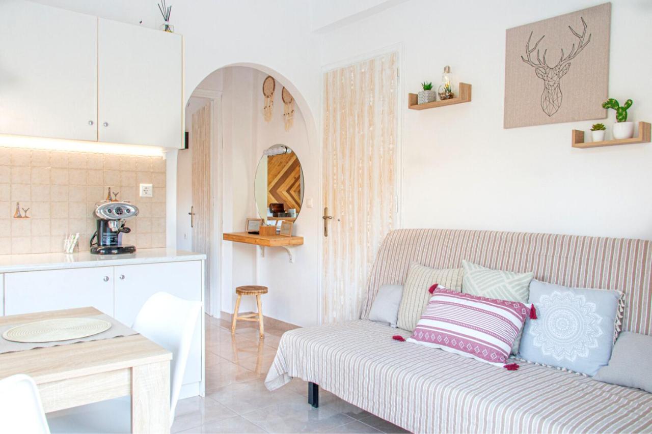 Summer Feel Suites Poros Town Exterior foto